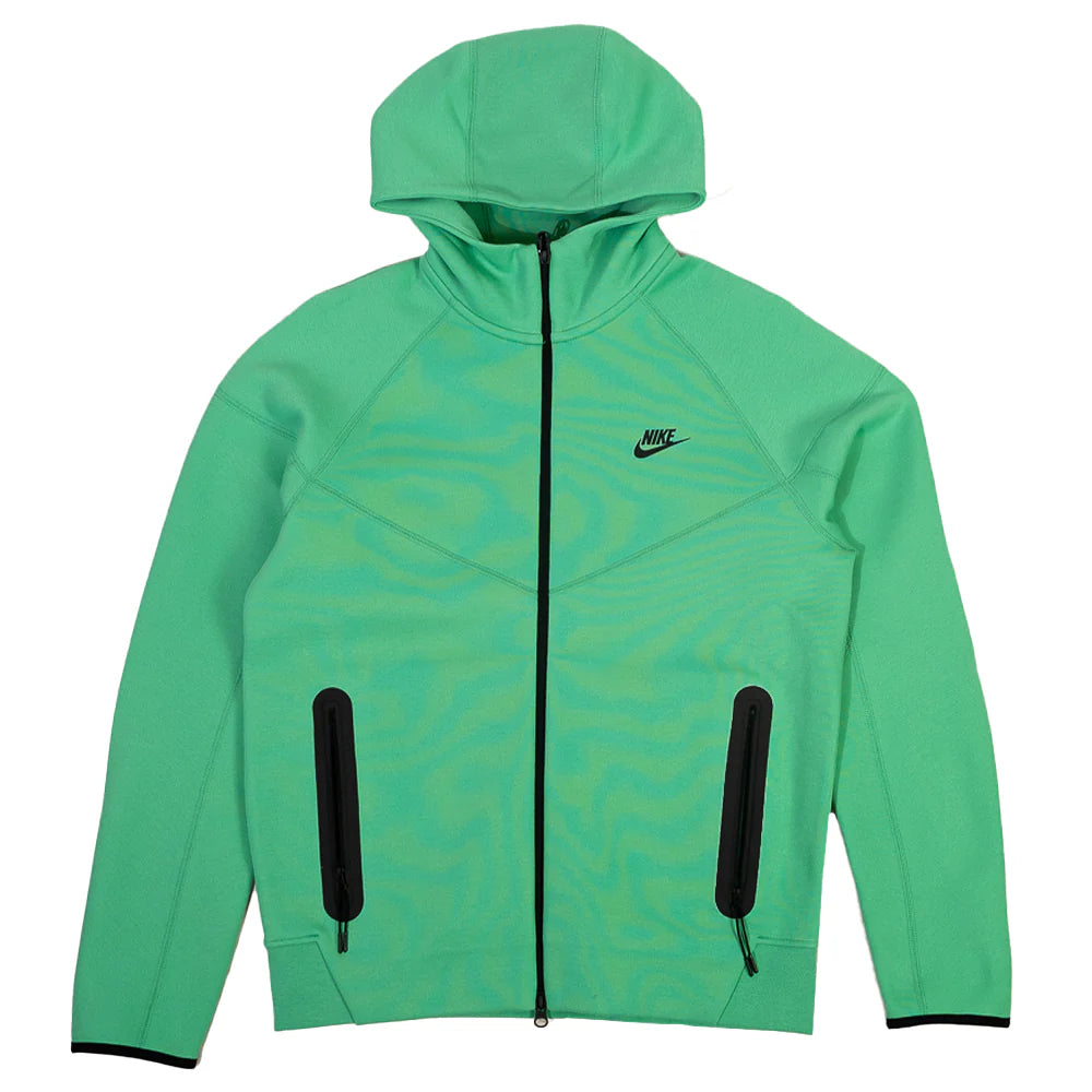 Nike Tech